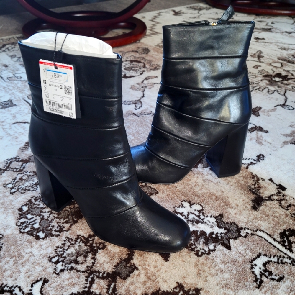 Nwt zara leather booties 40
